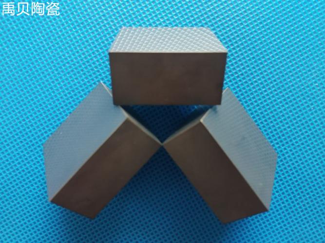 工厂加工定制方形耐磨抛光无压碳化硅陶瓷块 ssic常压碳化硅块